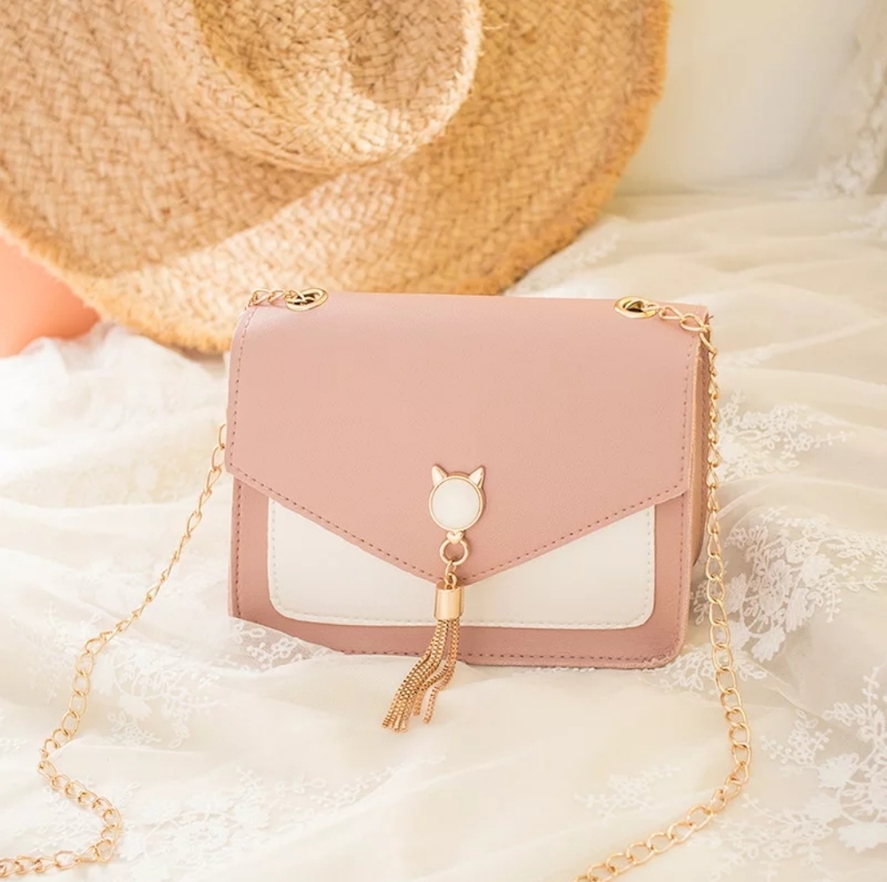 Mini pink crossbody Pearl cat purse